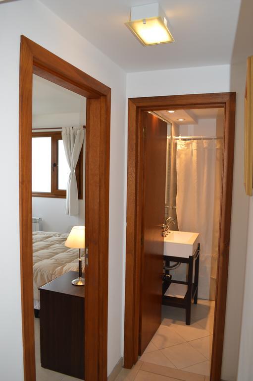 Apartamentos Cardinal Bariloche Zimmer foto